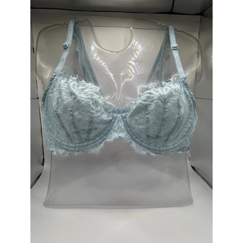 Victoria's Secret PINK Light Blue Lace Unlined Underwire‎ Bra 36C Eyelash Trim